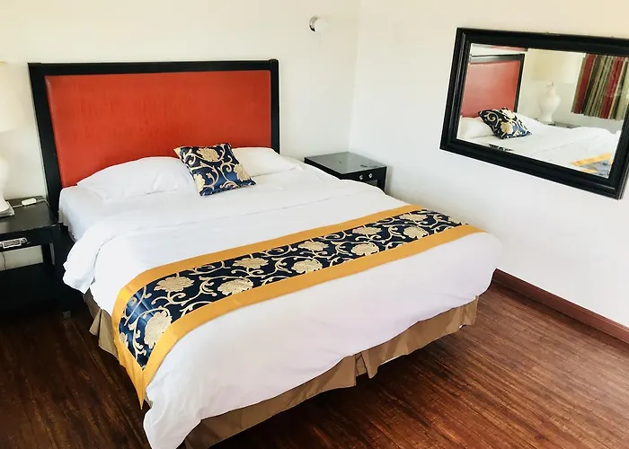 Norwalk Inn & Suites