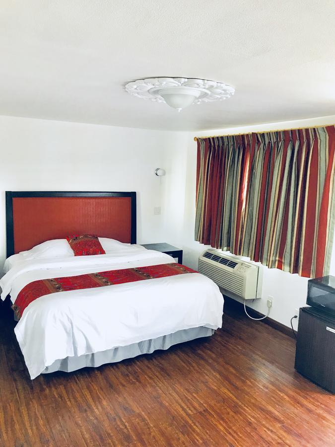 & Mini-hôtel 2*
